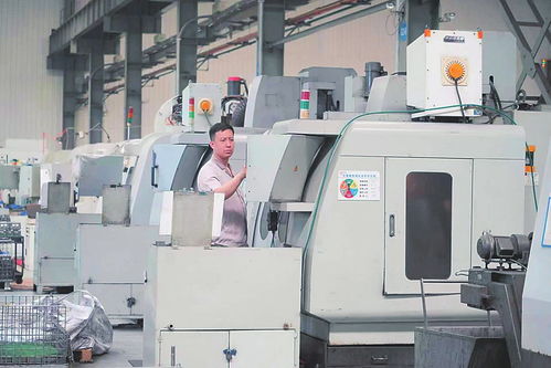 龍頭帶動集群發(fā)展 數(shù)智賦能產(chǎn)業(yè)升級——液體壁紙產(chǎn)業(yè)的轉型之路